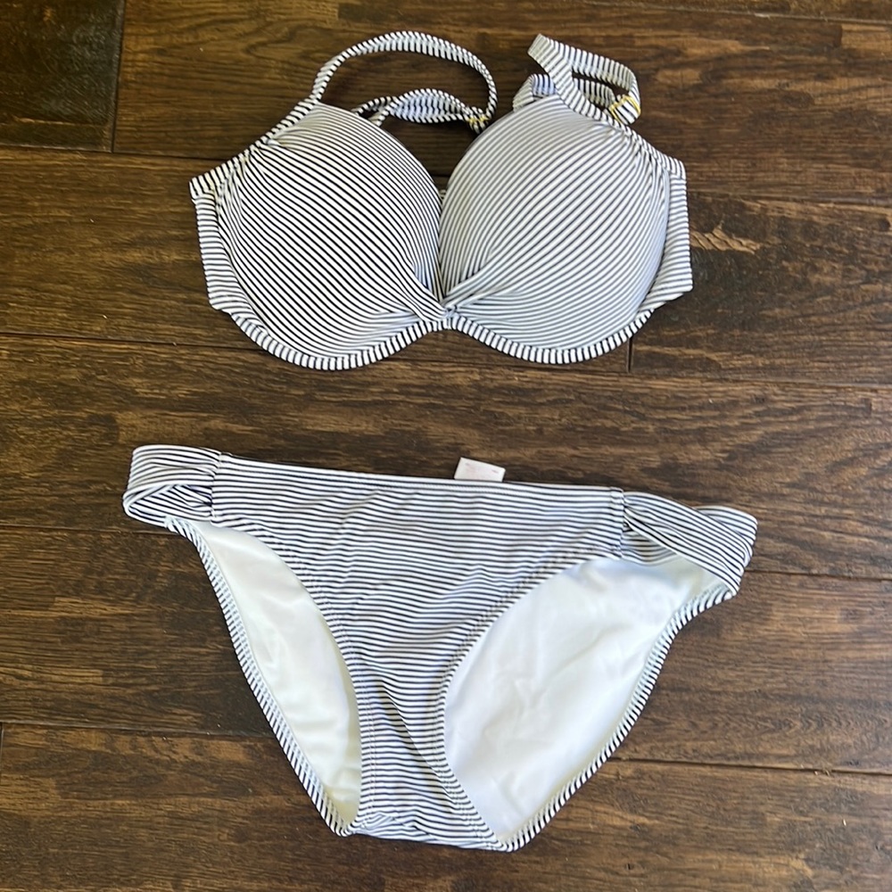Xhileration bikini D/DD top and L bottoms